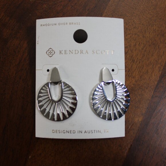 Kendra Scott Necklace and Earrings Jewelry Set NWT - Picture 2 of 12